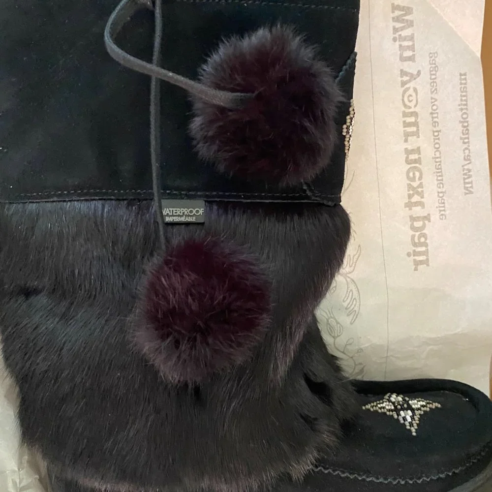 MANITOBAH MUKLUKS CANADA SNOWY OWL WATERPROOF BLACK WINTER HIGH FASHION BOOT 8 - Picture 7 of 16